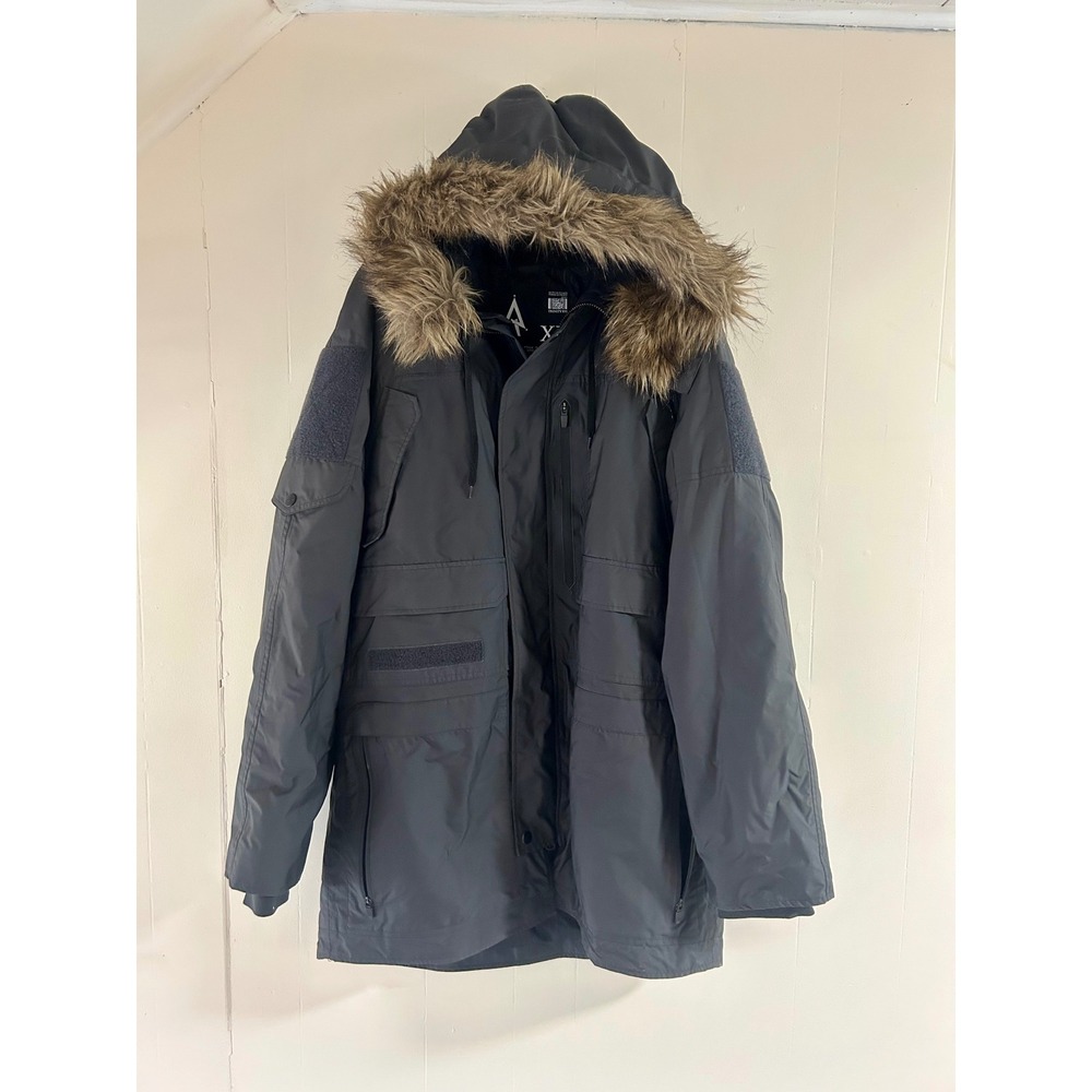 Undefeated x Alpha Industries x Burton Trinity Snowboard Coat in Black sz XL
